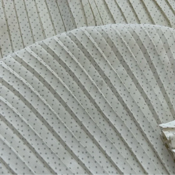 Uniqlo Chiffon Pleated Long Skirt - Picture 7 of 8